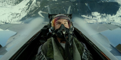 Wow! Nggak Ada Green Screen di Top Gun 2 thumbnail